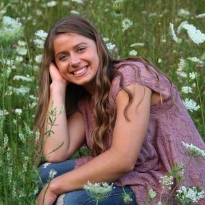 Meet your Posher, Carissa